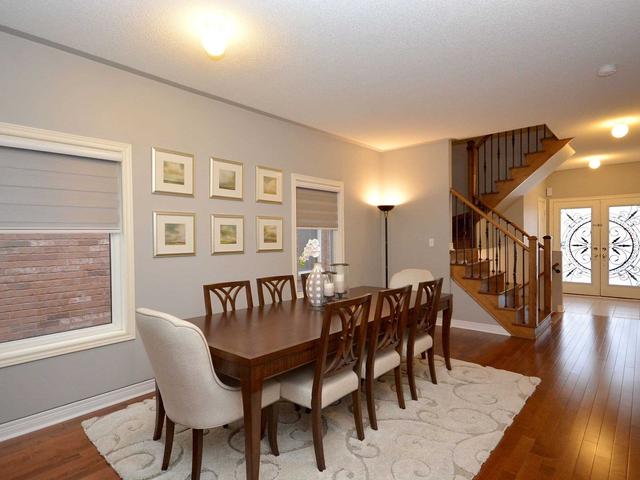 252 Brussels Ave, House semidetached with 4 bedrooms, 4 bathrooms and 3 parking in Brampton ON | Image 2