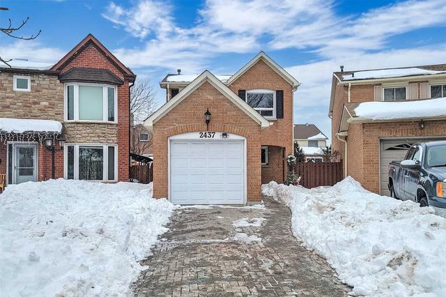 2437 Ploughshare Crt, House detached with 3 bedrooms, 3 bathrooms and 3 parking in Mississauga ON | Image 1