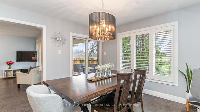 2220 Thornicroft Cres, House detached with 4 bedrooms, 3 bathrooms and 4 parking in London ON | Image 5