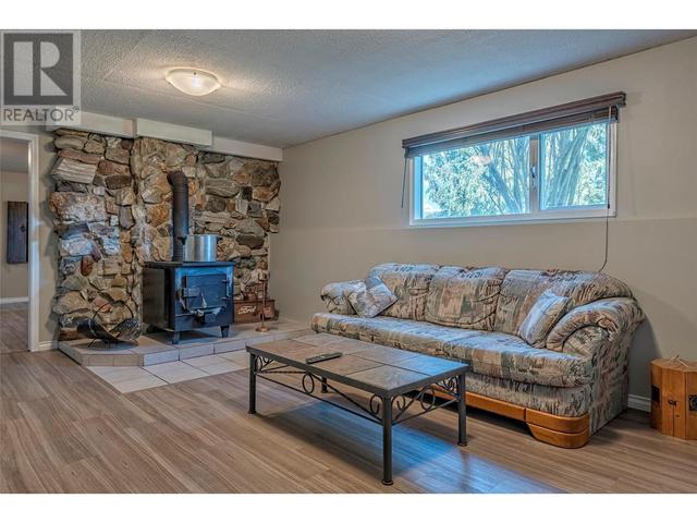 6548 Longacre Drive, House detached with 3 bedrooms, 2 bathrooms and 7 parking in Vernon BC | Image 36