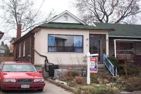 1021 Greenwood Ave, House detached with 2 bedrooms, 2 bathrooms and 1 parking in Toronto ON | Image 7
