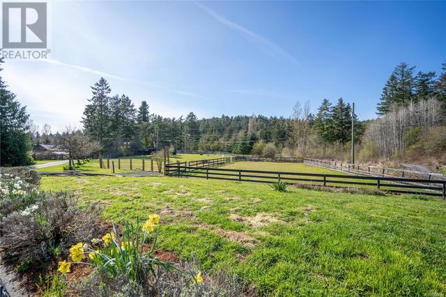 4821 Elk Rd, House detached with 7 bedrooms, 6 bathrooms and 10 parking in Saanich BC | Image 44