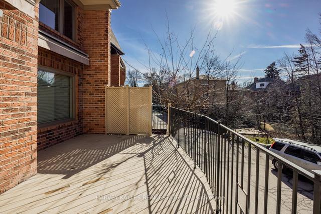 1374 Avenue Rd, House attached with 3 bedrooms, 4 bathrooms and 2 parking in Toronto ON | Image 20