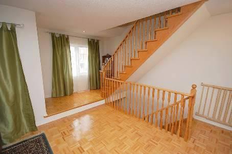 th61 - 375 Cook Rd, Townhouse with 3 bedrooms, 2 bathrooms and 2 parking in Toronto ON | Image 2