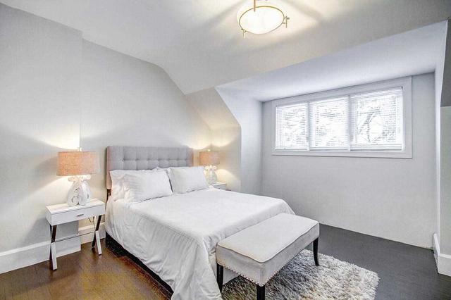 79 Kent Rd, House semidetached with 3 bedrooms, 1 bathrooms and 0 parking in Toronto ON | Image 5