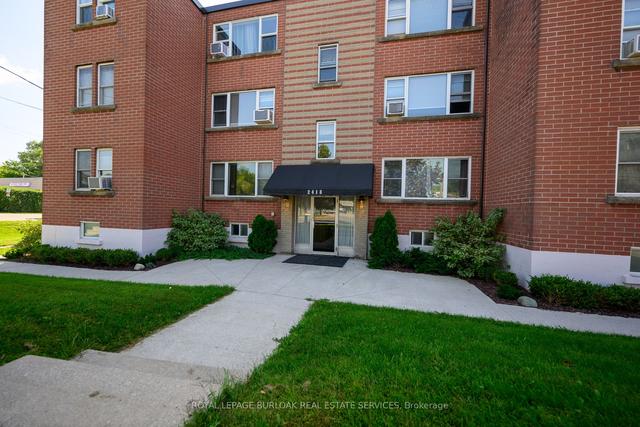 5 - 2418 New St, Condo with 2 bedrooms, 1 bathrooms and 1 parking in Burlington ON | Image 15