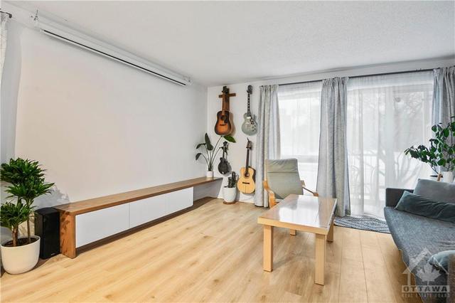 1134 Gablefield Private, House attached with 2 bedrooms, 2 bathrooms and 1 parking in Ottawa ON | Image 10