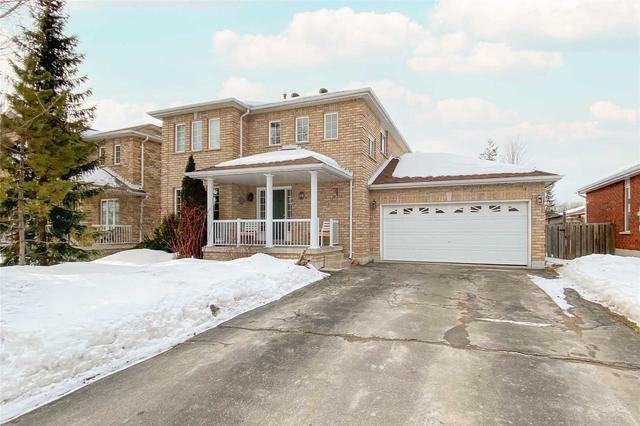 18 Watson Dr, House detached with 3 bedrooms, 3 bathrooms and 6 parking in Barrie ON | Image 1