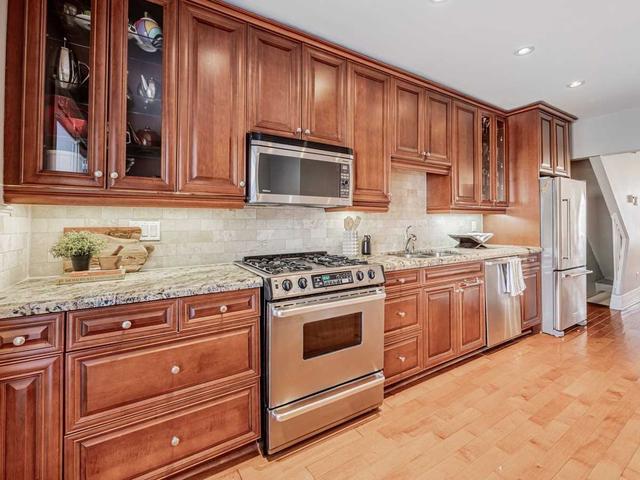 80 Aldwych Ave, House detached with 3 bedrooms, 3 bathrooms and 2 parking in Toronto ON | Image 7