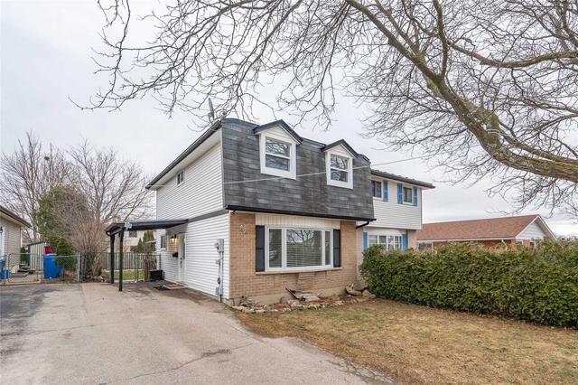 42 Upton Cres, House detached with 3 bedrooms, 2 bathrooms and 3 parking in Guelph ON | Image 23