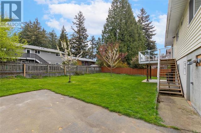3622 Apsley Ave, House detached with 3 bedrooms, 2 bathrooms and 4 parking in Nanaimo BC | Image 3
