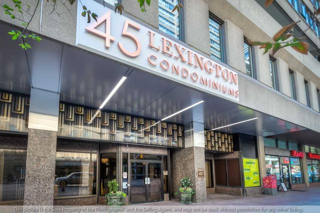 1016 - 45 Carlton St, Condo with 2 bedrooms, 2 bathrooms and 1 parking in Toronto ON | Image 12