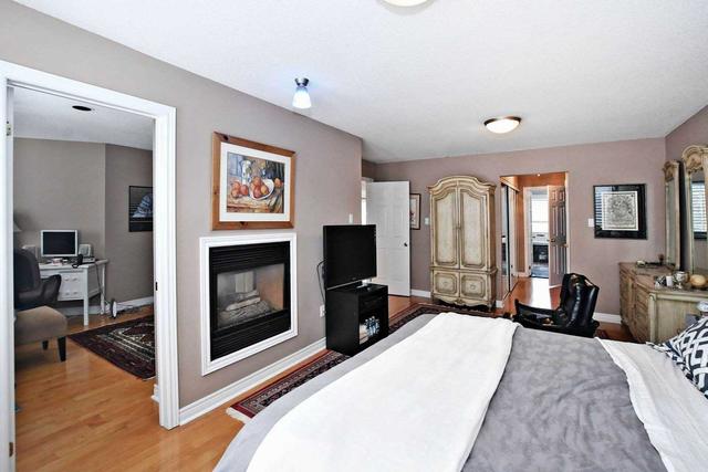 118 Naughton Dr, House detached with 5 bedrooms, 5 bathrooms and 6 parking in Richmond Hill ON | Image 14