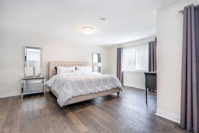 777 Freemont Crt, House detached with 4 bedrooms, 5 bathrooms and 8 parking in Innisfil ON | Image 13
