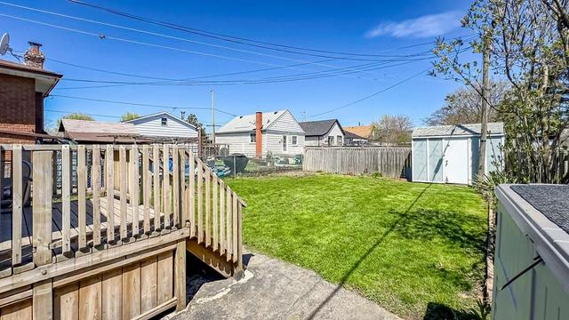 329 Vansitmart Avenue, House detached with 2 bedrooms, 1 bathrooms and 2 parking in Hamilton ON | Image 36