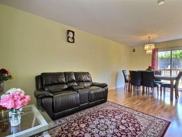 3696 Holburn St, House semidetached with 3 bedrooms, 3 bathrooms and 2 parking in Windsor ON | Image 2