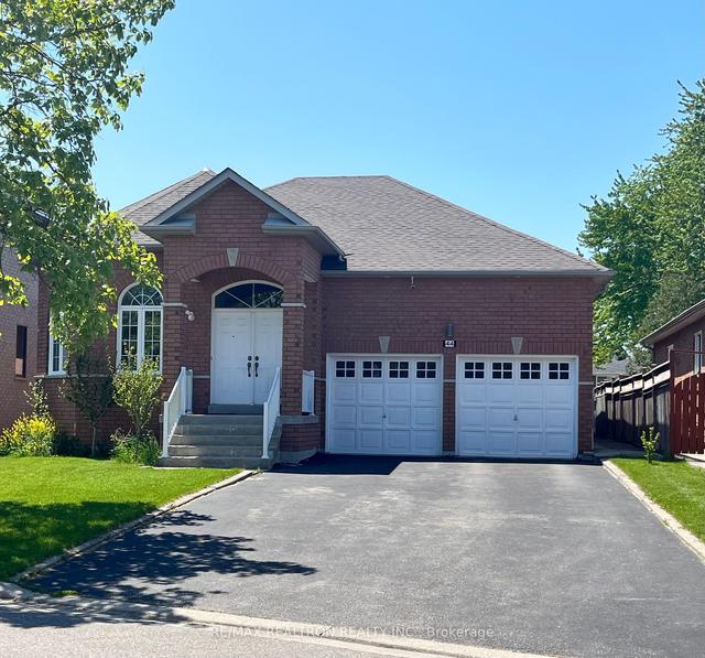 44 Sabiston Dr, House detached with 3 bedrooms, 4 bathrooms and 8 parking in Markham ON | Image 1