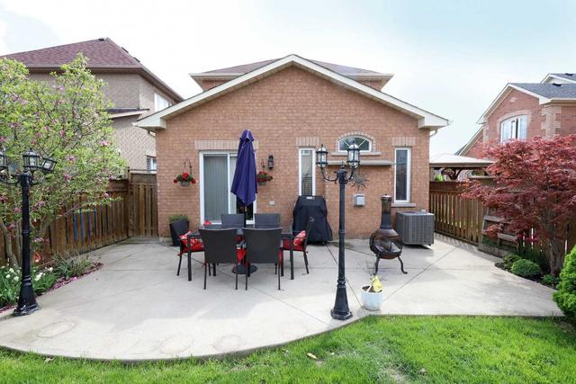 4835 Bloomburg Dr, House detached with 3 bedrooms, 4 bathrooms and 4 parking in Mississauga ON | Image 25