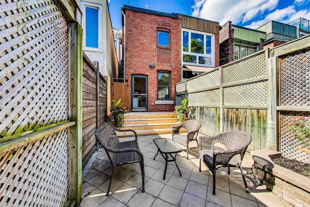 313 Seaton St, House attached with 4 bedrooms, 2 bathrooms and 1 parking in Toronto ON | Image 32
