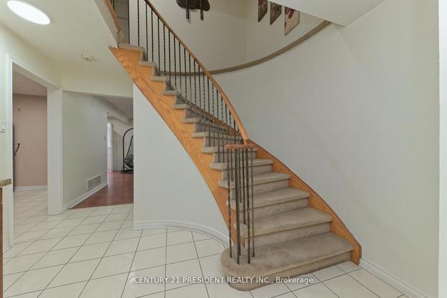 58 Bach Blvd, House detached with 4 bedrooms, 4 bathrooms and 3 parking in Brampton ON | Image 17