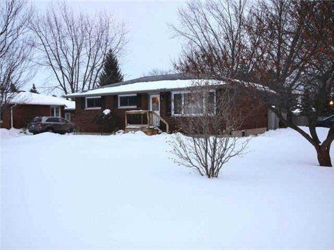 125 Commissioner Dr, House detached with 2 bedrooms, 2 bathrooms and 6 parking in Kingsville ON | Image 14