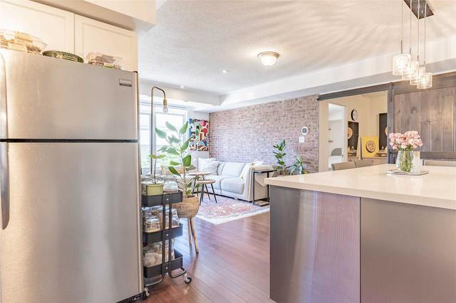 63 Carroll St, Townhouse with 1 bedrooms, 2 bathrooms and 1 parking in Toronto ON | Image 13