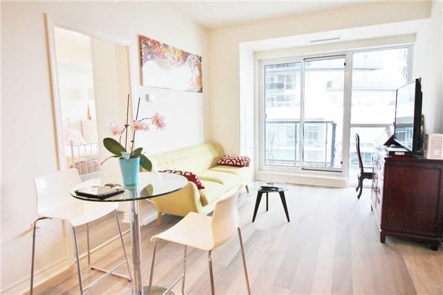614 - 39 Annie Craig Dr, Condo with 2 bedrooms, 2 bathrooms and 1 parking in Toronto ON | Image 3