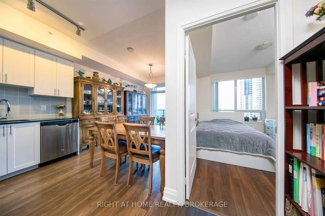 1208 - 7165 Yonge St, Condo with 1 bedrooms, 1 bathrooms and 1 parking in Markham ON | Image 9