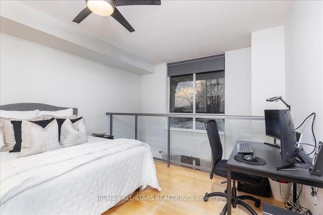 208 - 1105 Leslie St, Condo with 1 bedrooms, 2 bathrooms and 1 parking in Toronto ON | Image 4