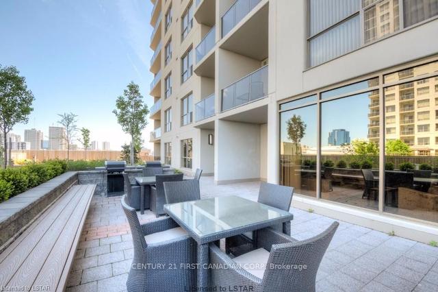 1307 - 330 Ridout St N, Condo with 2 bedrooms, 2 bathrooms and 2 parking in London ON | Image 22