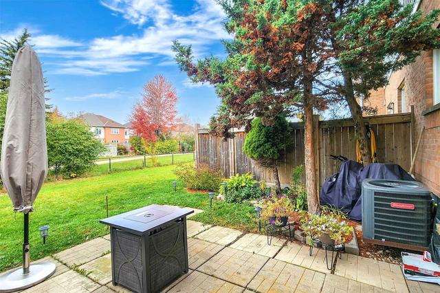 4 Wickstead Crt, Townhouse with 3 bedrooms, 2 bathrooms and 2 parking in Brampton ON | Image 30