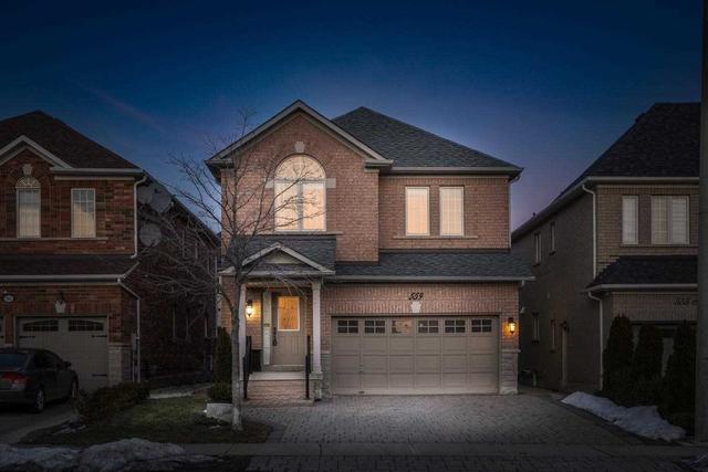 559 Fossil Hill Rd, House detached with 4 bedrooms, 4 bathrooms and 4 parking in Vaughan ON | Image 1