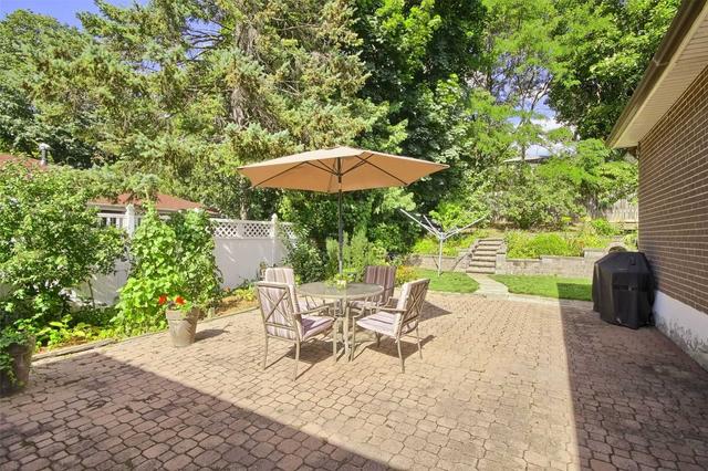 15 Dallington Dr, House detached with 3 bedrooms, 2 bathrooms and 3 parking in Toronto ON | Image 23
