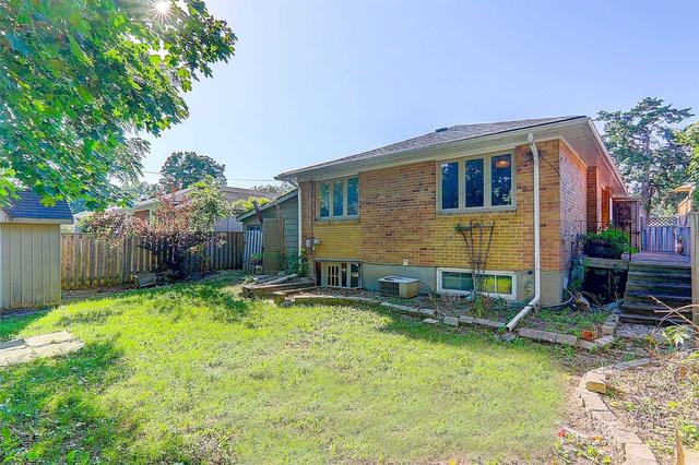 398 Fernleigh Circ N, House detached with 3 bedrooms, 2 bathrooms and 5 parking in Richmond Hill ON | Image 38