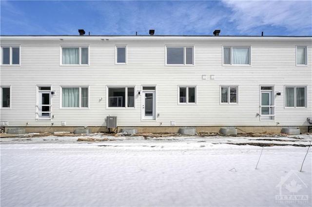 2003 Postilion Street, Townhouse with 3 bedrooms, 3 bathrooms and 3 parking in Ottawa ON | Image 29