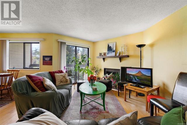 305 - 73 Gorge Rd W, Condo with 2 bedrooms, 2 bathrooms and 1 parking in Saanich BC | Image 3