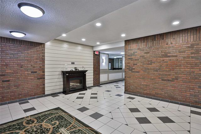 404 - 30 Sunrise Ave, Condo with 4 bedrooms, 2 bathrooms and 1 parking in Toronto ON | Image 30