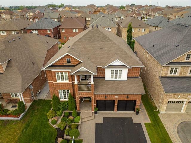 1725 Clearbrook Dr, House detached with 4 bedrooms, 5 bathrooms and 4 parking in Oshawa ON | Image 12