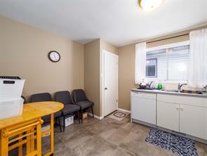 433 &amp; 433(a) 53 Avenue Sw, Home with 4 bedrooms, 2 bathrooms and 4 parking in Calgary AB | Image 26