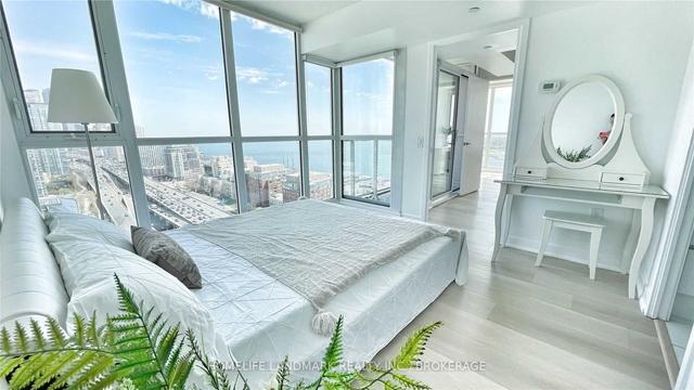2706 - 75 Queens Wharf Rd, Condo with 3 bedrooms, 2 bathrooms and 1 parking in Toronto ON | Image 7