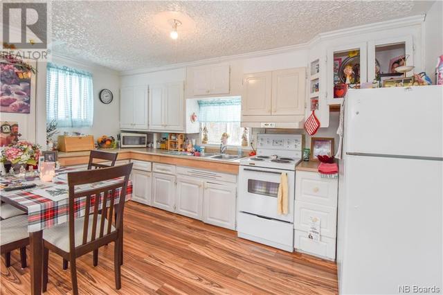 386 Chemin Mallais, House detached with 1 bedrooms, 1 bathrooms and null parking in Saint Isidore P NB | Image 8