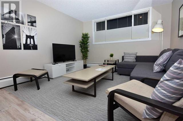 b4, - 9515 88 Avenue, Condo with 2 bedrooms, 1 bathrooms and 1 parking in Peace River AB | Image 8