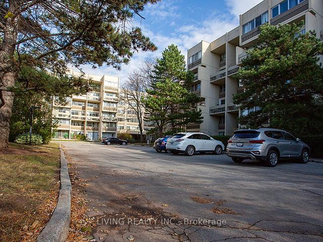 502 - 1300 Marlborough Rd, Condo with 3 bedrooms, 2 bathrooms and 1 parking in Oakville ON | Image 35