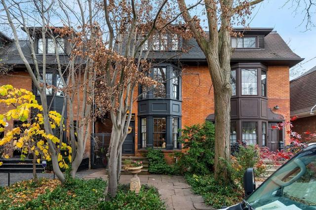 113 Roxborough St W, House semidetached with 3 bedrooms, 3 bathrooms and 0 parking in Toronto ON | Image 1