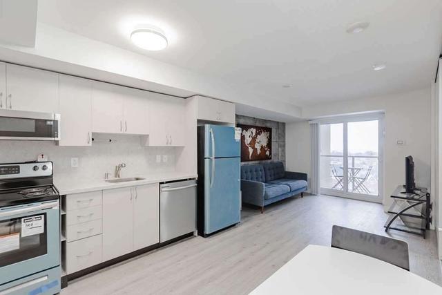 705 - 4 Elsinore Path, Condo with 1 bedrooms, 1 bathrooms and 1 parking in Toronto ON | Image 9