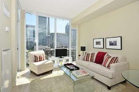 1001 - 21 Nelson St, Condo with 1 bedrooms, 1 bathrooms and 1 parking in Toronto ON | Image 3
