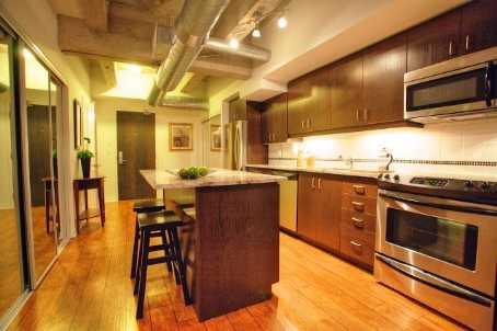 125 - 201 Carlaw Ave, Condo with 1 bedrooms, 2 bathrooms and 1 parking in Toronto ON | Image 1