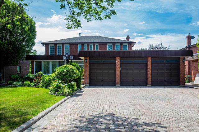 19 Tannery Crt, House detached with 4 bedrooms, 4 bathrooms and 9 parking in Richmond Hill ON | Image 12