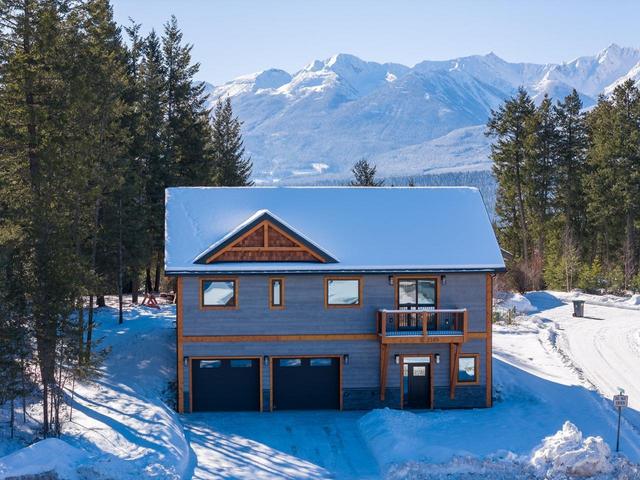 5 - 1360 Pine Dr, House detached with 3 bedrooms, 3 bathrooms and null parking in Golden BC | Image 33