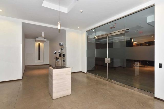 1036 - 1030 King St W, Condo with 2 bedrooms, 2 bathrooms and 1 parking in Toronto ON | Image 34